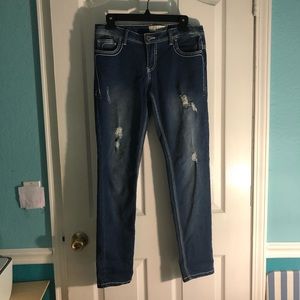 Lola blue jeans distressed EUC in size 9